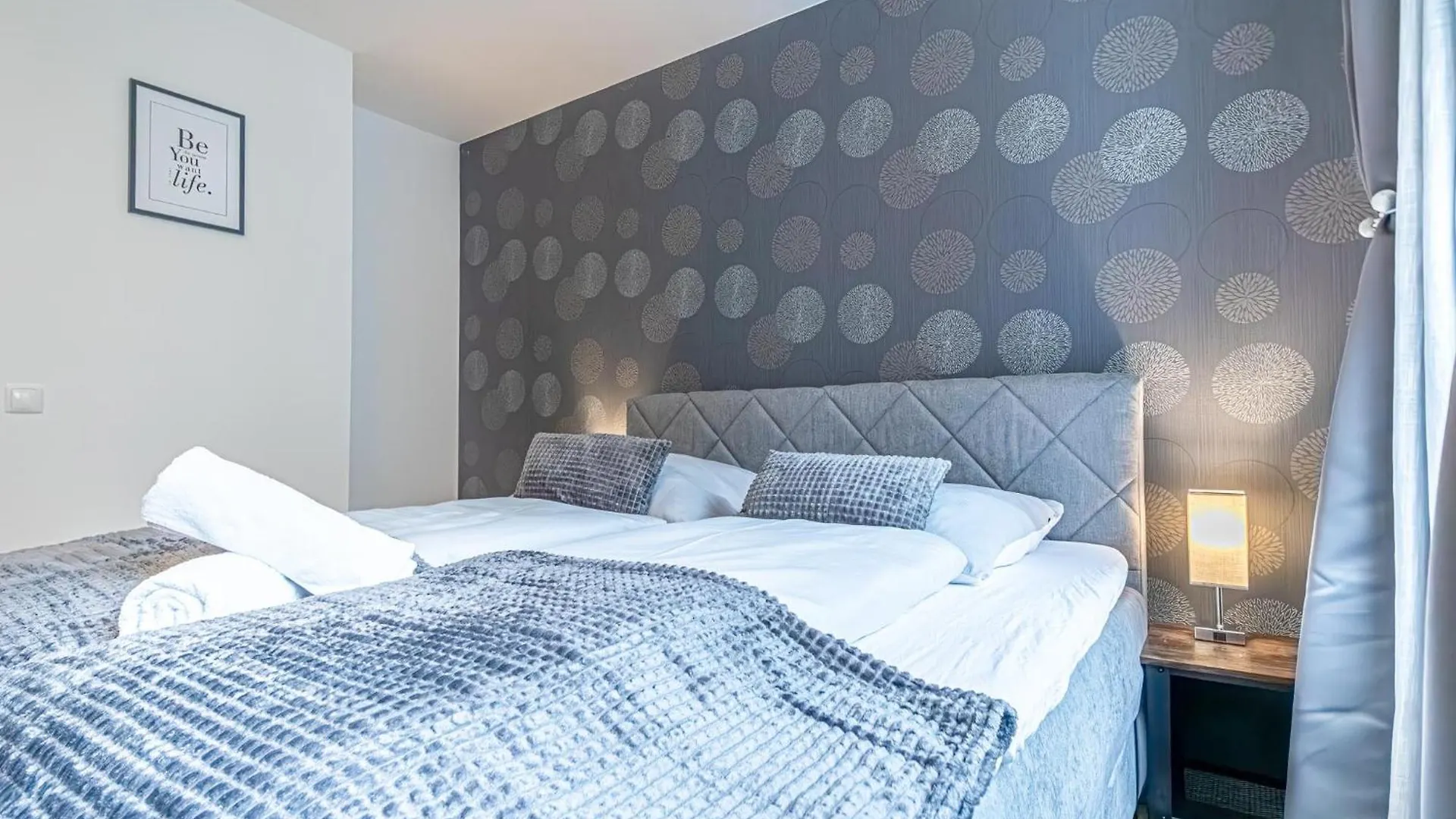 9-Min To City Center, Comfy 1Br,1Lr W Balcony Vídeň 0*,  Rakousko